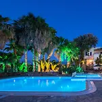 Antonina Aparthotel