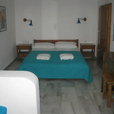 Antonina 2* Agia Anna (Naxos)
